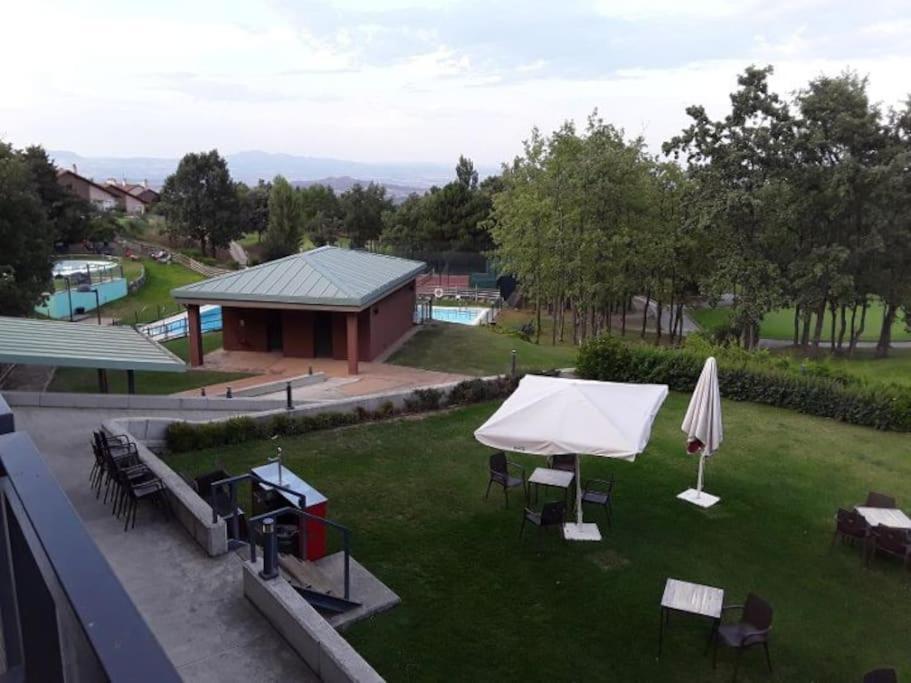 Apartmán Duplex De Montana En Campo De Golf Sojuela Exteriér fotografie